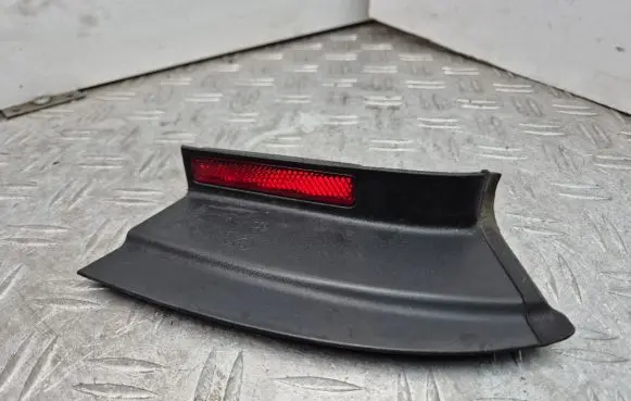 Skoda Octavia Mk3 (5E) Rear/tail light trim molding 3C9945100A 3C9945312A