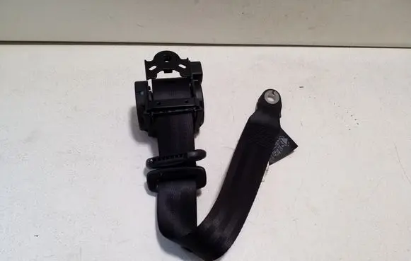 Rear seatbelt