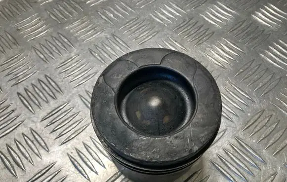 Peugeot 5008 Piston 