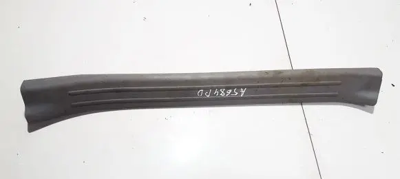 KIA Carnival Front sill trim cover 858724d000