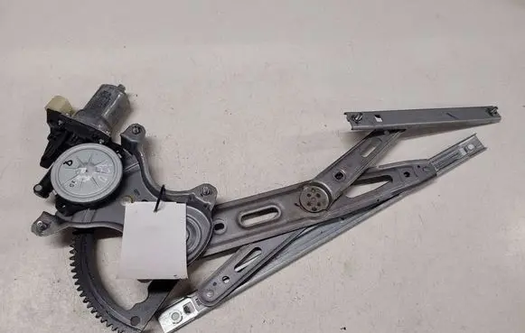 Hyundai i20 (PB PBT) Front door window regulator with motor 988201J100 2621004670