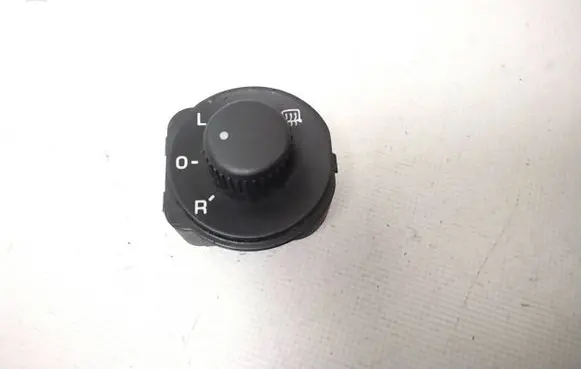 Skoda Octavia Mk2 (1Z) Wing mirror switch 1Z1959565A 3555