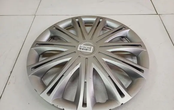 Skoda Roomster (5J) R15 wheel hub/cap/trim 