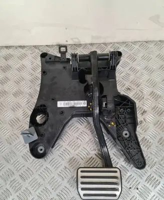 Porsche Cayenne (92A) Brake pedal 7P0723031BA 0003623 7P0723117