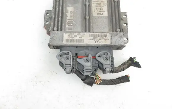 Peugeot 206 Engine control unit/module 9643785080