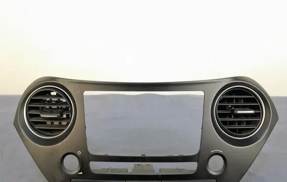Hyundai i10 Dashboard side air vent grill/cover trim 84740-B4000