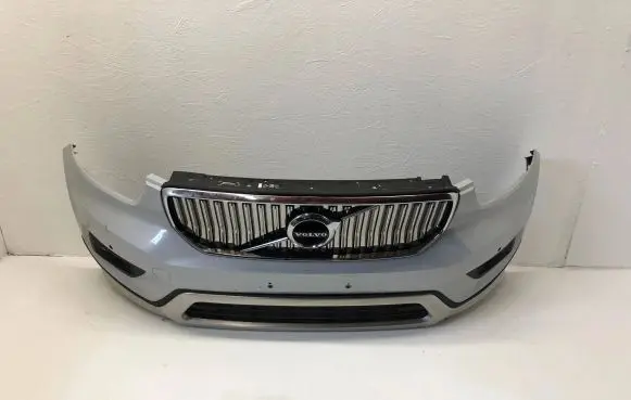 Volvo XC40 Front bumper 31449359