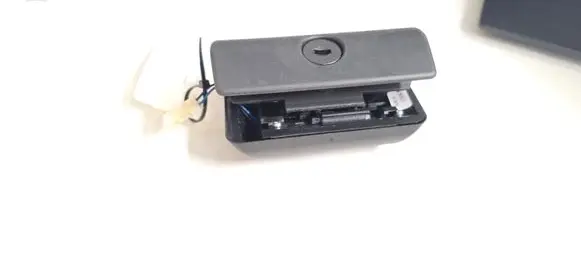 BMW 3 E92 E93 Glove box lock 8262566
