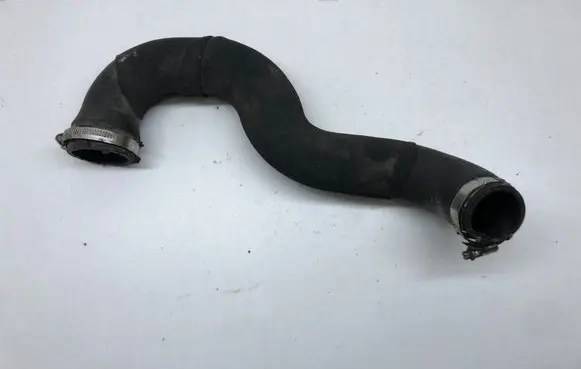 Audi A4 S4 B8 8K Intercooler hose/pipe 8K0145737G