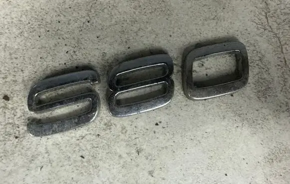 Volvo S80 Manufacturer badge logo/emblem