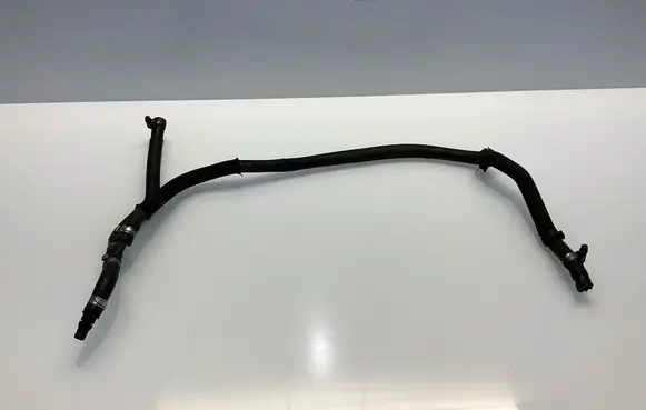 Mercedes-Benz E W211 Engine coolant pipe/hose