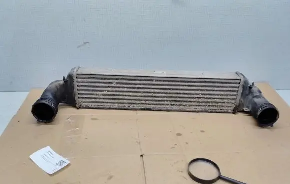 BMW X3 E83 Intercooler radiator 77897930 1787779