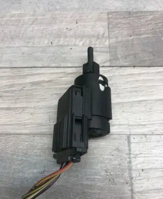 Ford Galaxy Brake pedal sensor switch 1J0945511D 19322000 17186