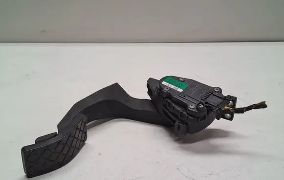Audi A8 S8 D3 4E Accelerator throttle pedal 4E1723523E