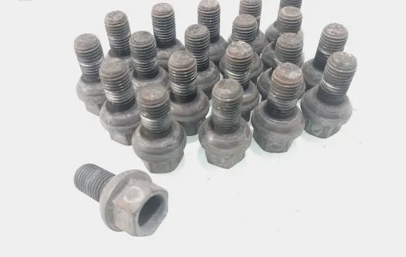 Mercedes-Benz C W203 Nuts/bolts 