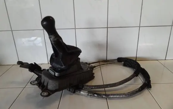 Seat Leon (1M) Gear shifter/selector 1J0711061C