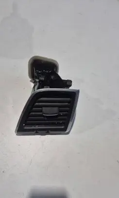 Volvo XC90 Dashboard side air vent grill/cover trim 32219348