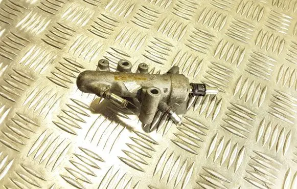 Opel Astra H Fuel pressure regulator 55188200