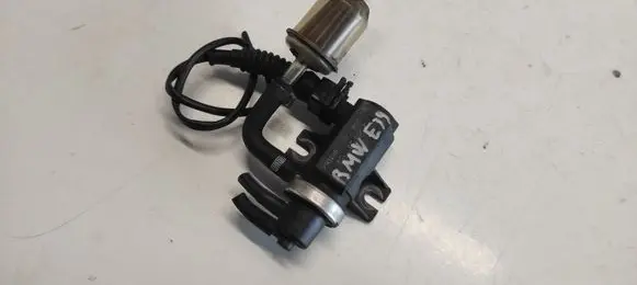 BMW 5 E39 Turbo solenoid valve 72190323 2246175 98T064