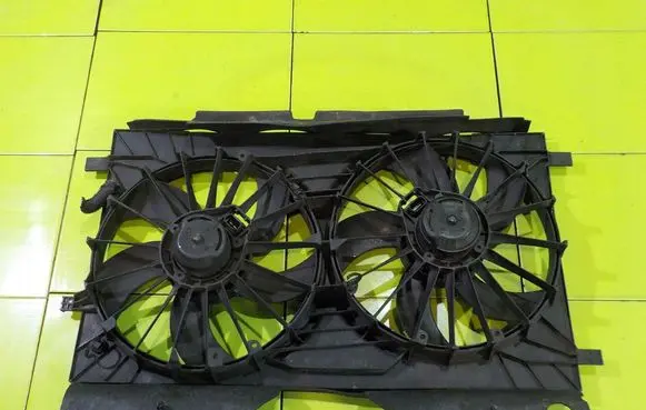 Dodge Caliber Fan set 1115107VE 52T