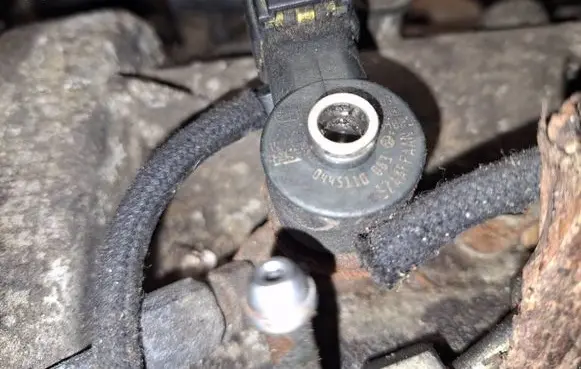 Fiat Doblo Fuel injector 0445110083