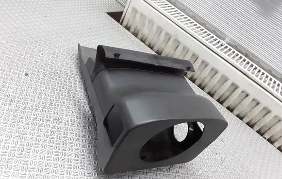 Steering wheel column trim