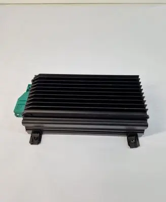 Mercedes-Benz CLK A208 C208 Sound amplifier 2088200989