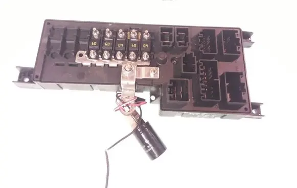 Volvo S80 Fuse module 518787205