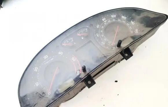 Skoda Superb B5 (3U) Speedometer (instrument cluster) 3u0920941b 81071428