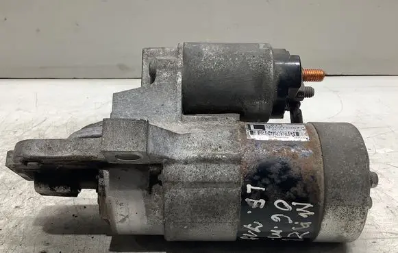 Mazda 6 Starter motor M000T90981 L813
