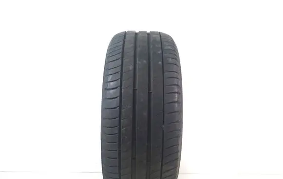 Mercedes-Benz C W204 R16 summer tire 