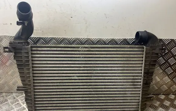 Opel Zafira B Intercooler radiator WTP8784