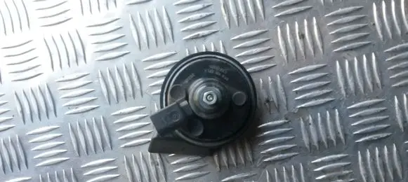 Audi A4 S4 B7 8E 8H Horn signal 8E0951221A 8E0951221
