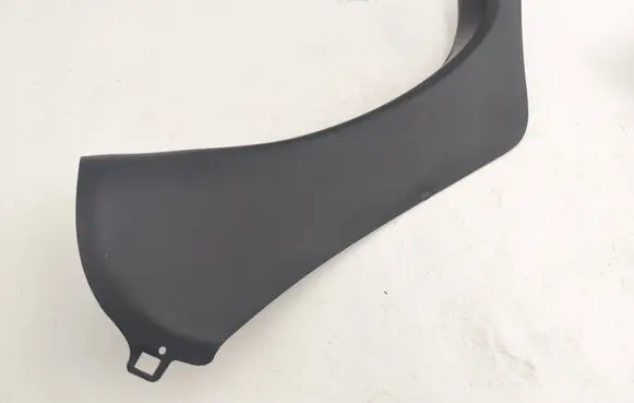 Chevrolet Corvette C6 (B) pillar trim (bottom) AAA38749
