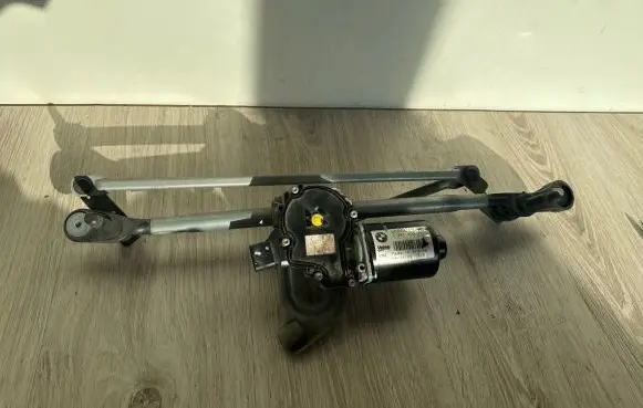 BMW 1 F20 F21 Wiper motor 726750302