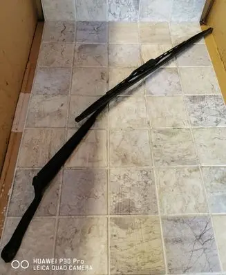 Ford Fiesta Front wiper blade arm 1M1955409B 183323
