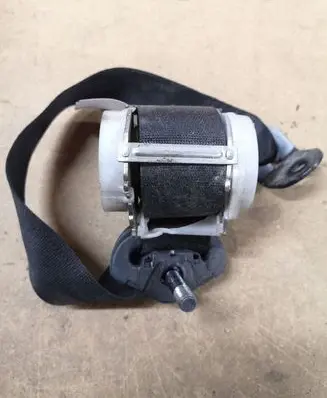 Opel Vectra C Rear seatbelt 041039