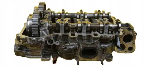 Peugeot 208 I Engine head 9671708880 2HTR24