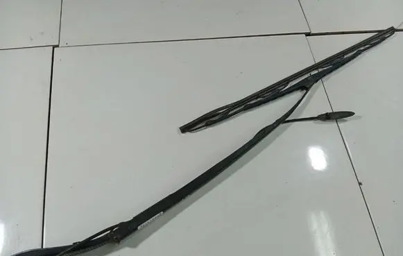 Citroen C8 Front wiper blade arm 
