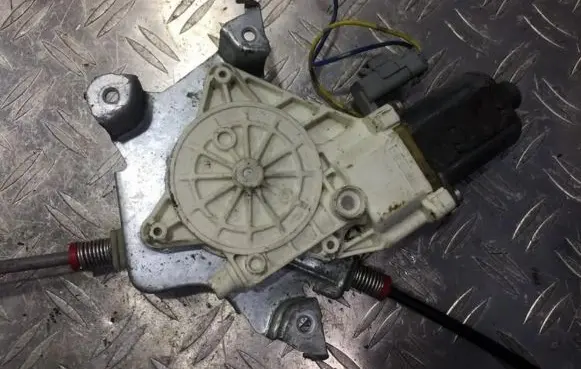 Nissan Micra Front door window regulator motor