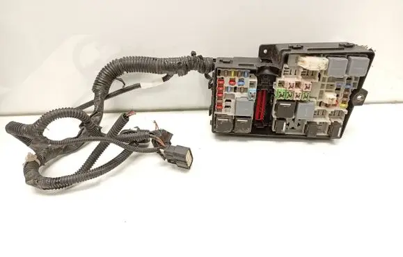 Ford Focus Fuse box set AV6T14A067AC 5M5T14B192AA BU5T14B192AA