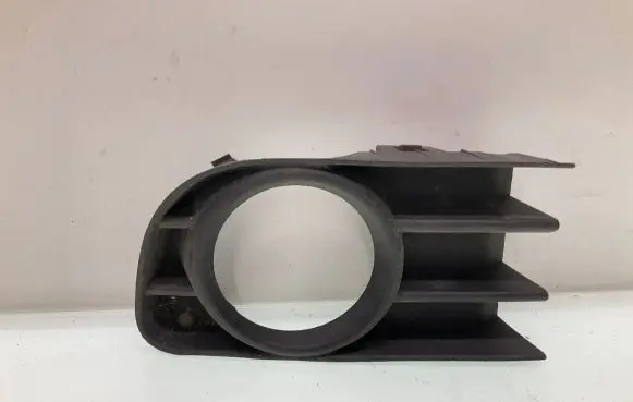 Renault Megane II Front bumper lower grill 8200115117 200159E