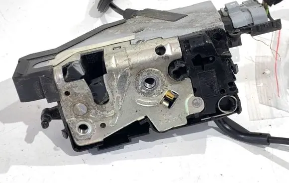 Citroen DS5 Rear door lock 9804271480