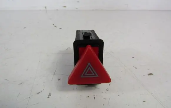 Skoda Octavia Mk2 (1Z) Hazard light switch 