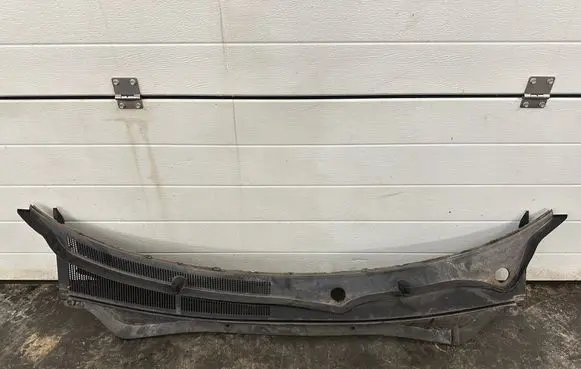 Wiper trim