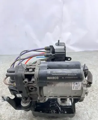 Audi Q7 4M Air suspension compressor/pump 4M0616005F 41540640101