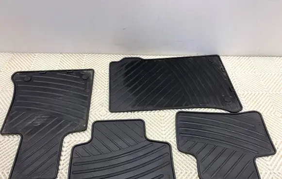 Mercedes-Benz GLK (X204) Interior carpet 