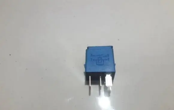 Nissan Almera N16 Other relay 252309F920 4RA007813-03