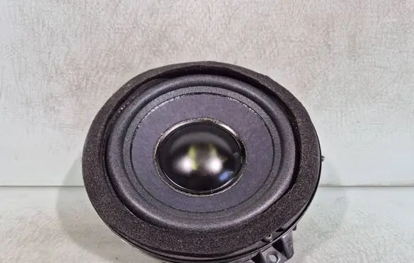 Audi TT Mk1 Parcel shelf speaker 8N8035401