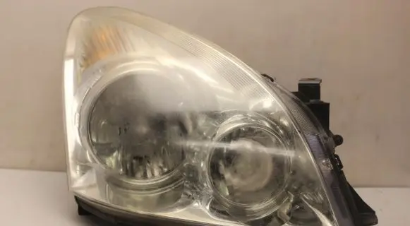 Toyota Corolla Verso AR10 Headlight/headlamp